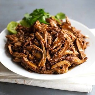 Honey Glazed Crockpot Chicken Adobo - simple pantry ingredients, hardly any hands-on time, 200 calories. | https://better-weight.today