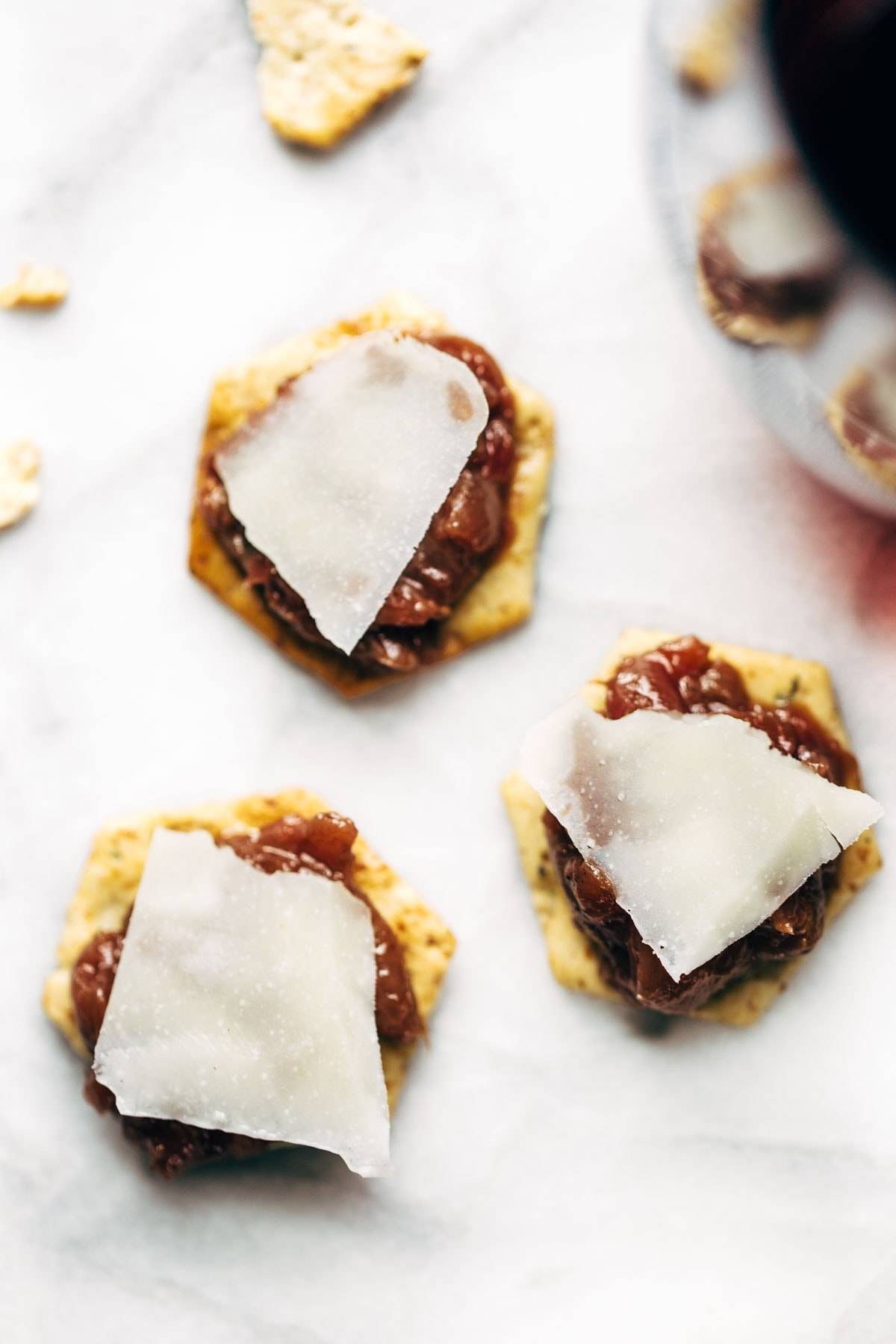 Caramelized Shallot and Grape Chutney! Made with shallots, grapes, red wine, cinnamon, bourbon, and vinegar. So good with plate of crispy crackers! | pinchofyum.com Caramelized Shallot and Grape Chutney! Made with shallots, grapes, red wine, cinnamon, bourbon, and vinegar. So good with plate of crispy crackers! | pinchofyum.com